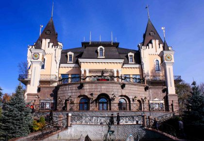 Київський академічний театр ляльок