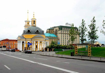 Поштова площа в Києві