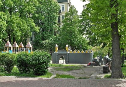 Сквер біля Михайлівської площі