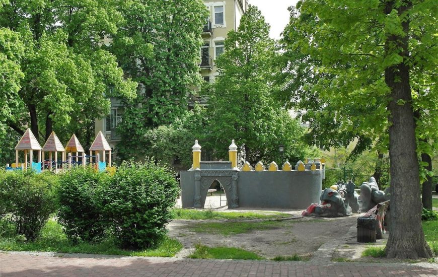 Сквер біля Михайлівської площі
