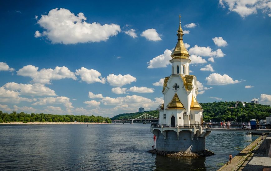 Церква Миколи Чудотворця на воді