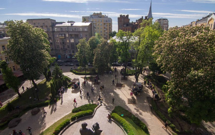 Золотоворітський сквер