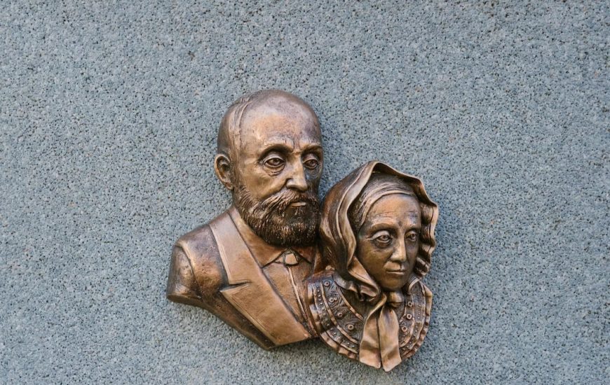 Міні-скульптура «Родина Ґалаґанів»