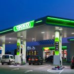 ОККО купує 50% мережі електрозаправок ТОКА